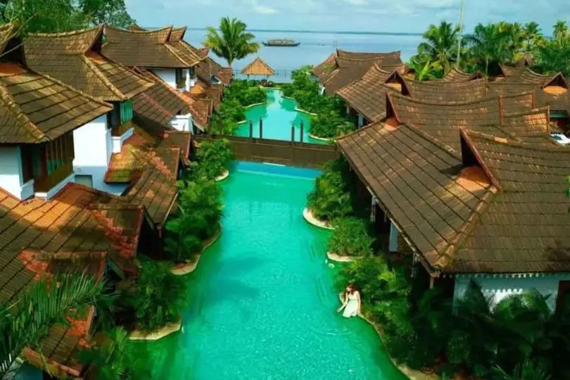 Kerala Honeymoon Tour with Backwaters and Beaches | 12 Days Romantic Kerala Holiday