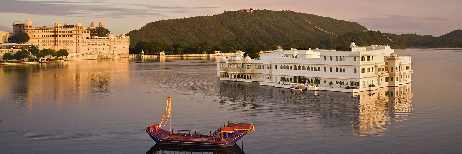 luxury-golden-triangle-rajasthan-tour-taj-hotels